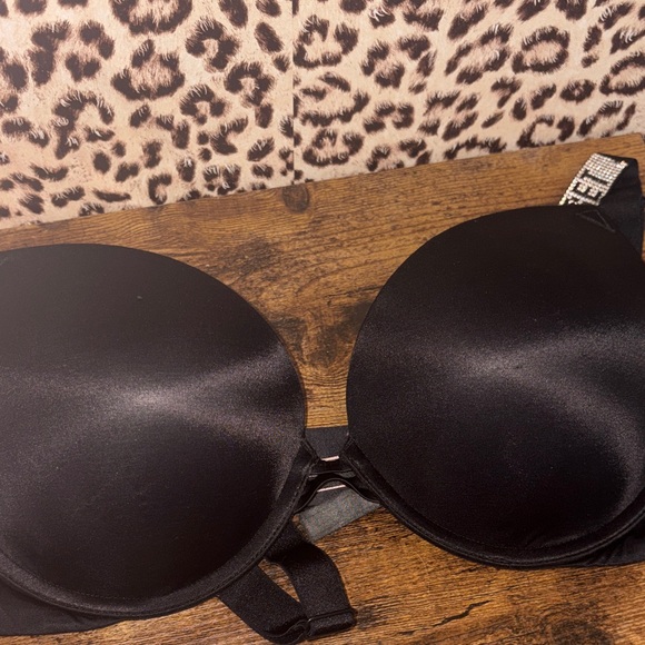 Victoria's Secret Black Shine strap bra - Picture 6 of 6